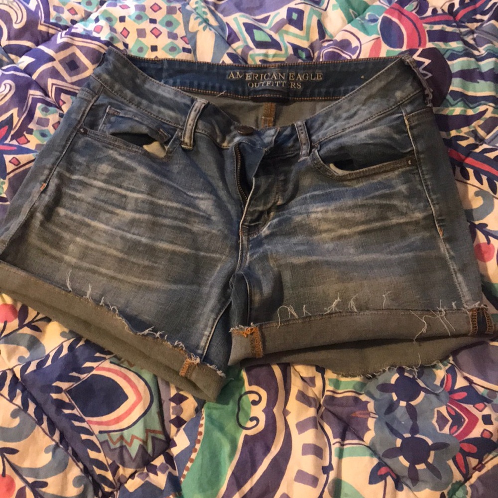 AE midi shorts